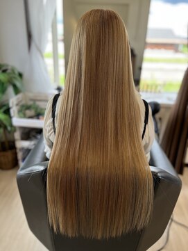 コア フィール ア デイ(COIFFURE A DAY) 【M3D ロング】当店人気メニューM3Dトリートメント