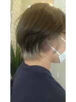 ヘアアートヒサ(HAIR ART hisa)&nbsp;「RYOKO」 30代～40代      パーソナルショート×シルバー