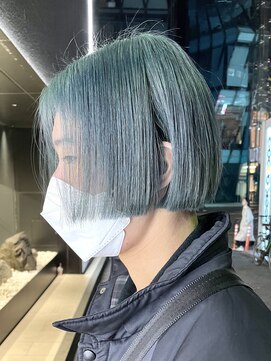 ピークアブー 原宿ハラカド(PEEK-A-BOO) 切りっぱなしボブ ハイトーン ピークアブー原宿 西尾