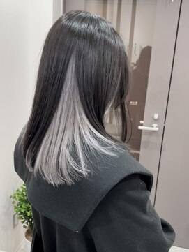 ユウル 横浜(juhl.) インナーカラーホワイトグレージュブリーチイヤリングカラー横浜