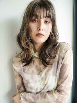 トクテ 吉祥寺(tokute) くびレイヤーエモージュシルキーベージュデザインカラー/吉祥寺