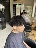 アイズ 海老名(AIZU)&nbsp;波巻きスパイラルパーマ　ツイストスパイラルパーマ　眉毛サロン