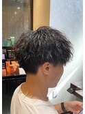 メンズツイストスパイラルパーマ刈り上げメンズ