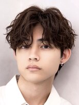 ルーシー 渋谷(LUCEY)&nbsp;センターパートフェザーパーマシャドウパーマメンズパーマ