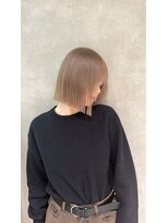 バックス(BUCKS) 韓国レイヤー×切りっぱなしボブ