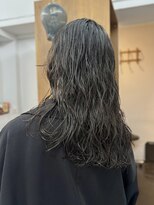 シベルバレー 横浜(sibell) ▽ミディアムレイヤーダークブラウンくびれミディアムパーマ