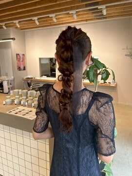ニア(nir.) #ハイライト #パーティヘアアレンジ #編みおろし