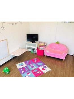 キッズスペース完備♪お子様も飽きずに楽しめる◎ママさんもゆったりサロンＴimeをお過ごしいただけます★