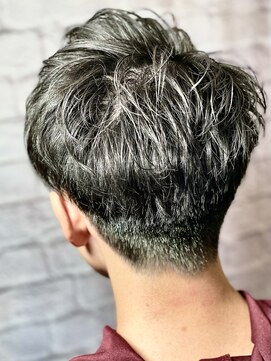 銀座マツナガ 新宿野村ビル店 メンズツーブロック刈り上げ