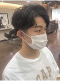 センターパートにナチュラルパーマは相性バツグン☆