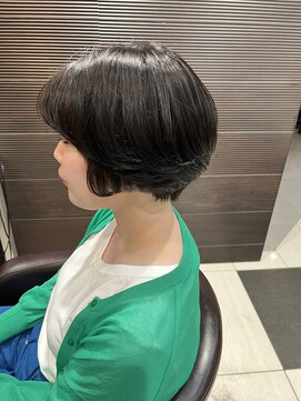 グロー(glow) 丸みショートヘア♪