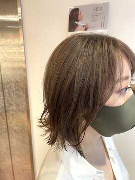 エクリボンヌ(equri bonne) 外はねボブ