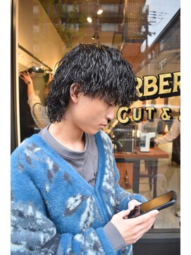 フリーク バーバーショップ 都島店(FREAK BARBER SHOP) 波巻きツイストスパイラルMIXウルフパーマ