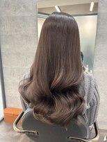 リリー(Lilley)&nbsp;【lilley 稲永麻衣】ブリーチなしカラー+天神韓国ヘア