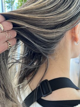 プラスシー(+C) 襟足にもハイライトを/地毛ハイライト/脱白髪染め/薬院大通