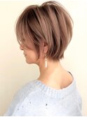 ハイライト白髪ぼかしダブルカラーインナーカラーショートボブ