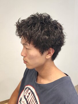 ニアウ 伊勢崎連取店(Niau) アップバングツイストスパイラルパーマスパイキーショート