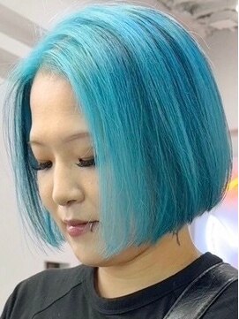 ウィコ 新宿(WICO) ターコイズブルーブラック[新宿駅/こなれミディ/ウェーブパーマ]