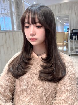 レイラバイアフロート 吉祥寺(Lila by afloat) 内巻きワンカール/レイヤーロング/ぱっつん前髪/小顔ヘア