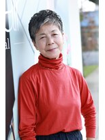 アンヘアナチュラル&nbsp;グレイヘアショート