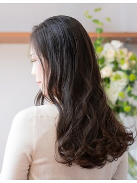 クベル(Kuvel) しなやか髪質改善。理想の髪へ