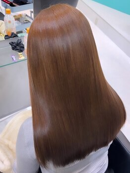 ユーカナヤマ(u Kanayama)の写真/スタイリングしやすいサラツヤのストレートヘアを♪髪質・クセに合わせた施術でどうぞ！