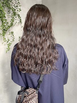 トゥコ(tuco) ウェーブ ロング パーマ スパイラル ナチュラル