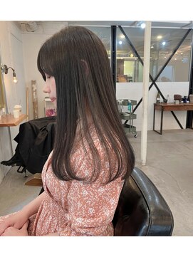 アンプラグド(unplugged) ワンカールヘア / 透明感カラー / RIO