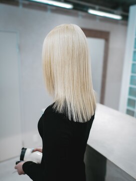 エン 栄店(enne) ココアベージュ/クラゲヘアー/ココアブラウン/小顔/ネイビー/栄