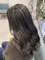 ロテ(LOTE.)&nbsp;黒髪/クラゲヘアー/オリーブグレー/小顔/ココアベージュ/一宮