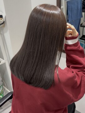 ロジャー(ROGER) 透明感たっぷりナチュラルブラウン