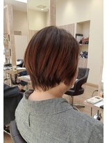 ステラ 南花畑店&nbsp;白髪染めでも明るくツヤのあるショートスタイル