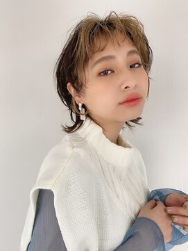 キー(kii) フェイスフレーミングカラー・インナーカラーでつくるウルフヘア