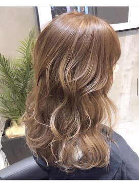 ロビィ 浦添店(LOBY) オレンジブラウン