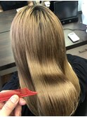 驚きの艶と手触り♪ノンダメージ髪質整形　7
