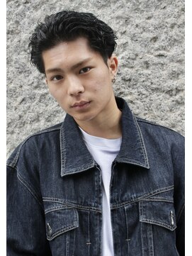 フランクスバーバー アンド ビアークラブ(FRANK'S BARBER and BEER CLUB) ワイルドアップバング刈り上げツーブロックオールバック