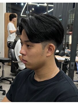 エルマーク(L-MARK) センターパートニュアンスパーマ韓国カルマパーマコンマヘア