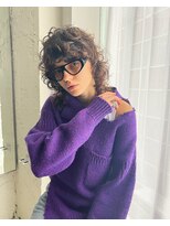 アデ オモテサンドウ(ade omotesando)&nbsp;柔らかいカールで作るグランジおしゃれ女子ウルフヘア