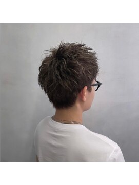 キング 高槻(K!ng) 縮毛矯正髪質改善ハイライトレイヤーカット高槻美容室エクステ