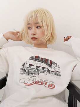 オルセン(OLSEN) ボブ　ハイトーン　ブロンド　金髪ボブ　レイヤー