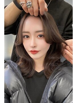 ランズ(LANDS) くびれレイヤーカット 【韓国ヘア 大阪 梅田】