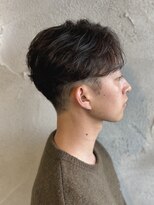 ニアウ 高崎店(Niau)&nbsp;メンズセンターパートニュアンスフェザーパーマ群馬高崎眉毛