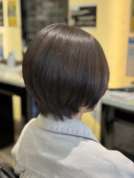 ジャンヌダルク 女性らしい丸みショート