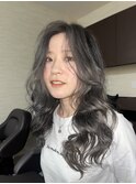 ロングレイヤーかきあげバングブリーチシルバーグレー