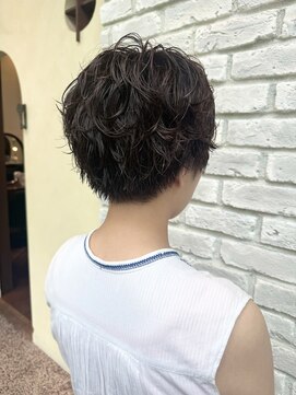 エルサフィロ ヨドヤバシ(el zafiro yodoyabashi) ショートパーマ/ショートヘア/20代30代40代50代60代