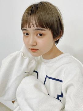 スク(SUKU) ショートヘア×オリーブベージュ