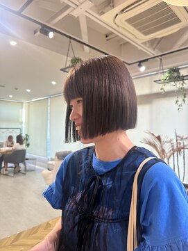 ヤテ(yate') きりっぱなしボブ