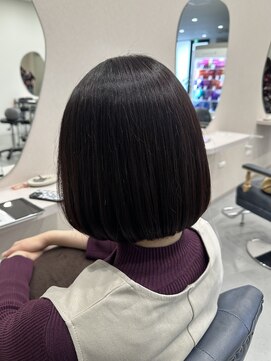 リノ(Lino) 艶感ダークブラウンボブ