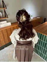オリ('Oli)&nbsp;袴ヘアセット×ふわふわハーフアップ
