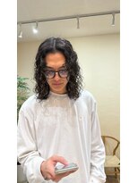 シフト(SHEEFT)&nbsp;ツイストパーマニュアンスパーマ髪型メンズ韓国系カジュアル